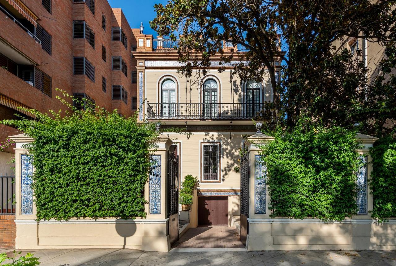 Villa Alfonso, Restored Palace House With Gardens And Monuments Views Sevilla Exterior foto