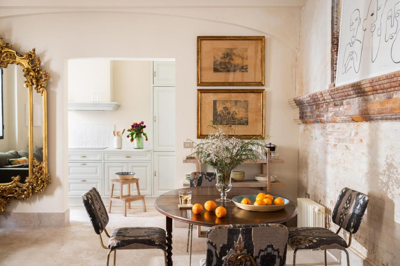 Villa Alfonso, Restored Palace House With Gardens And Monuments Views Sevilla Exterior foto