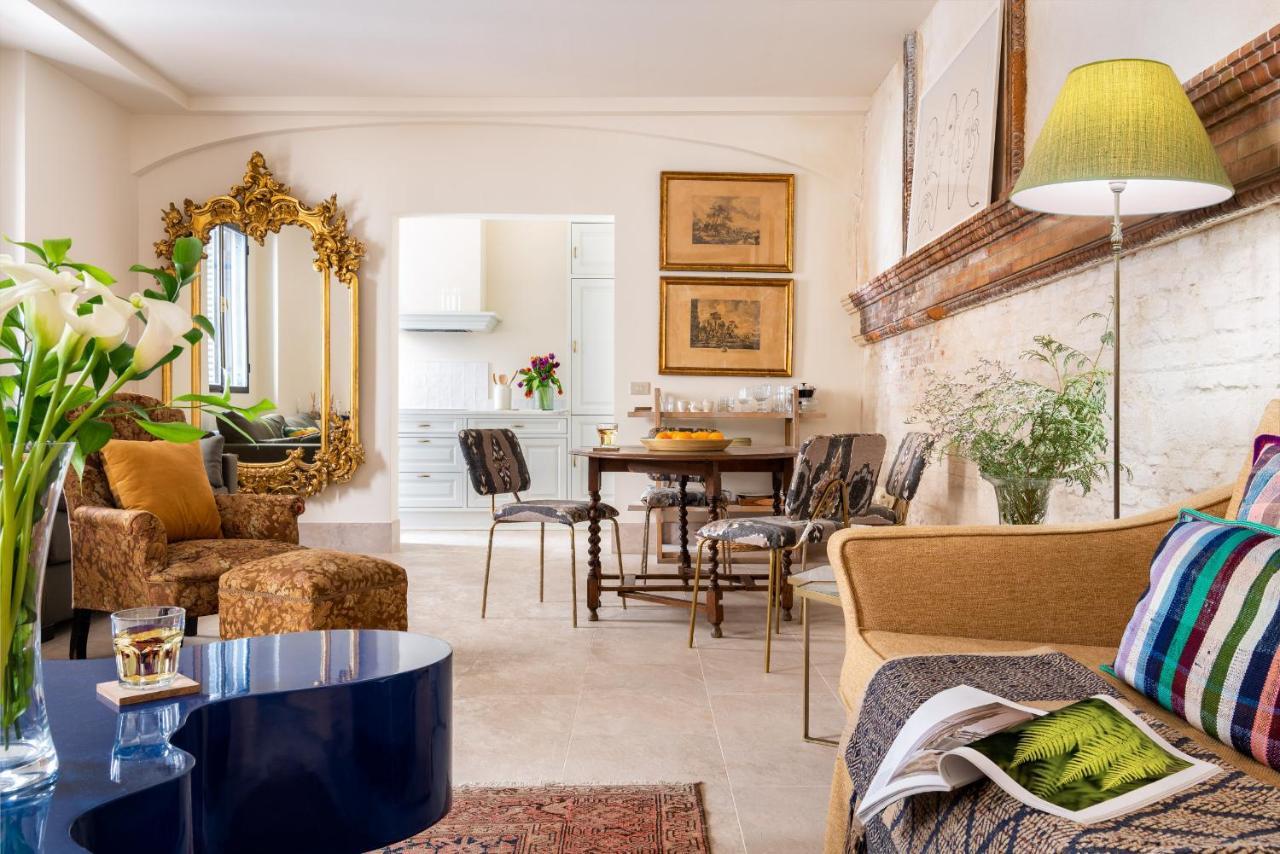 Villa Alfonso, Restored Palace House With Gardens And Monuments Views Sevilla Exterior foto